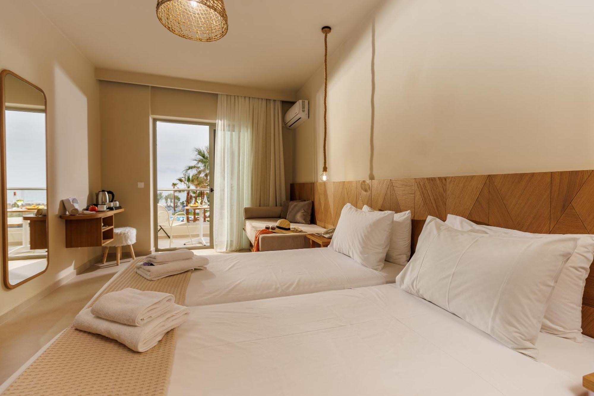 Malia Bay Beach Hotel & Bungalows Kültér fotó