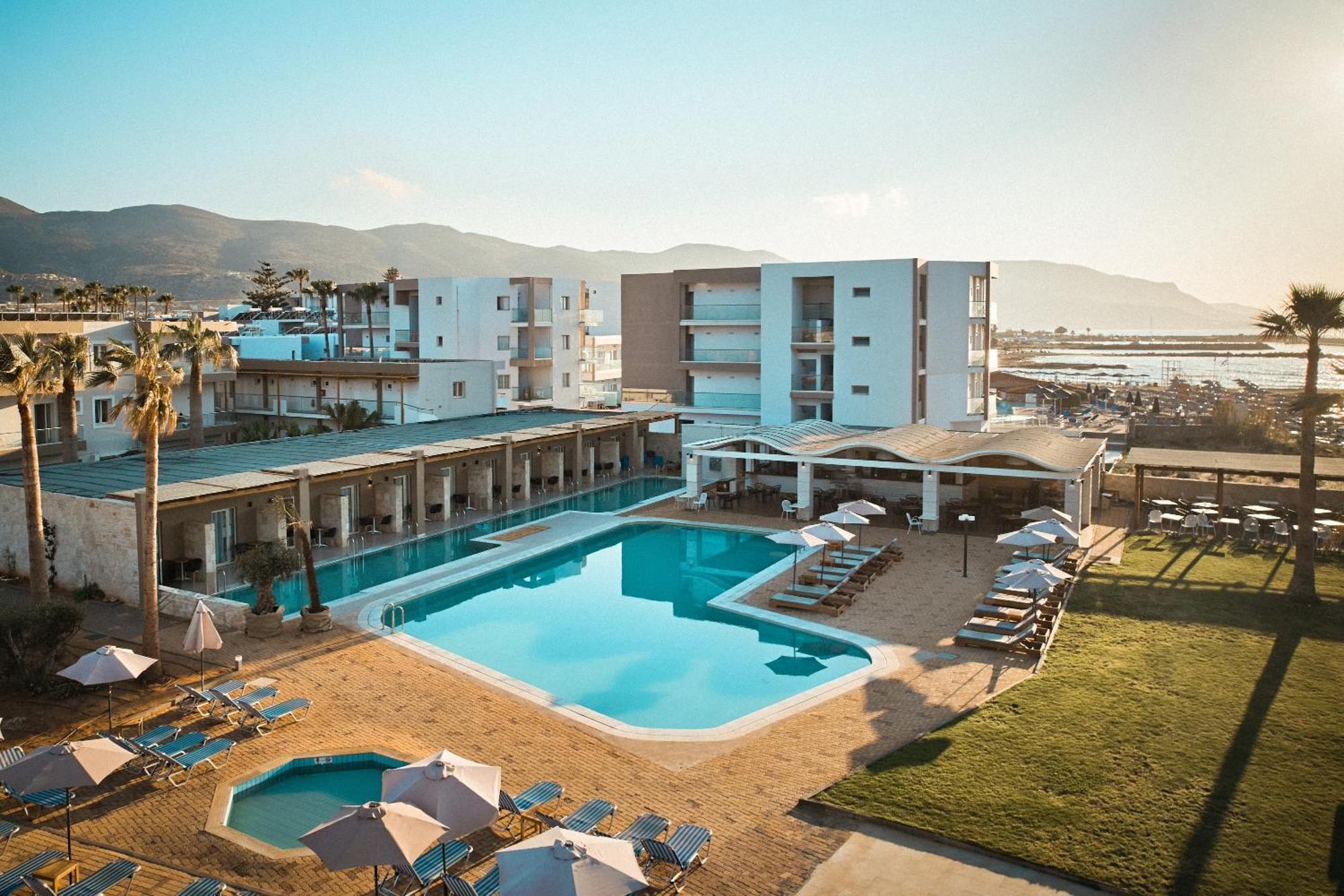 Malia Bay Beach Hotel & Bungalows Kültér fotó